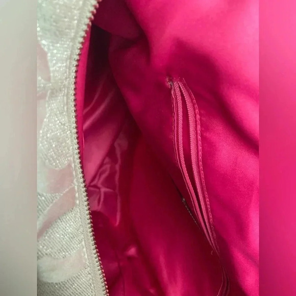 Rare Coach Poppy Silver Glam Tote Bag - Picture 6 of 16